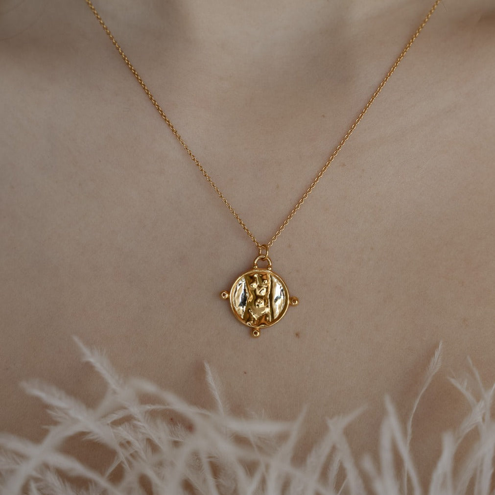 VENUS NECKLACE